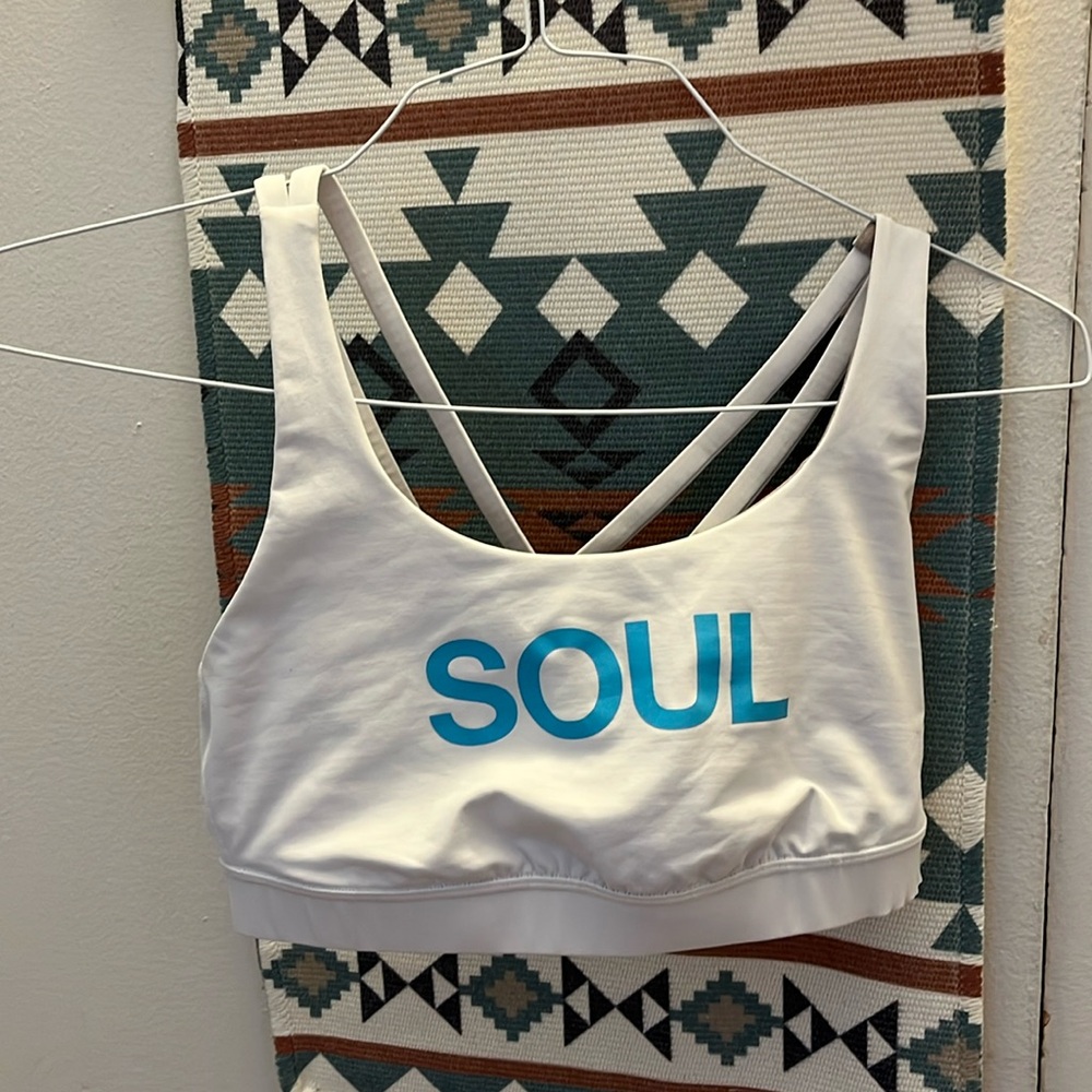 Lululemon x Soulcycle Energy Evolve Bra sz 8 🩵🤍